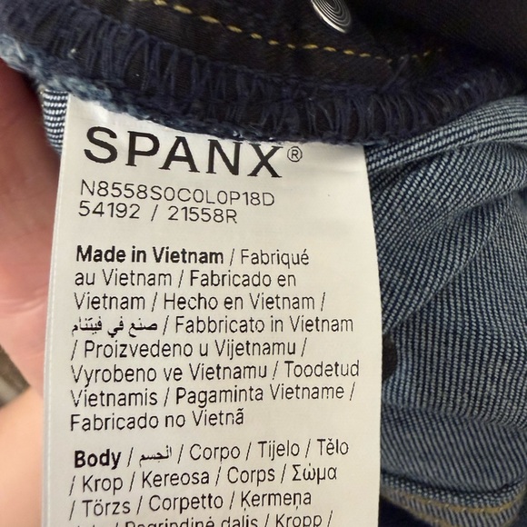 SPANX EveryWear Wide Leg Jeans XL Pacific Wash NWT - Picture 10 of 10